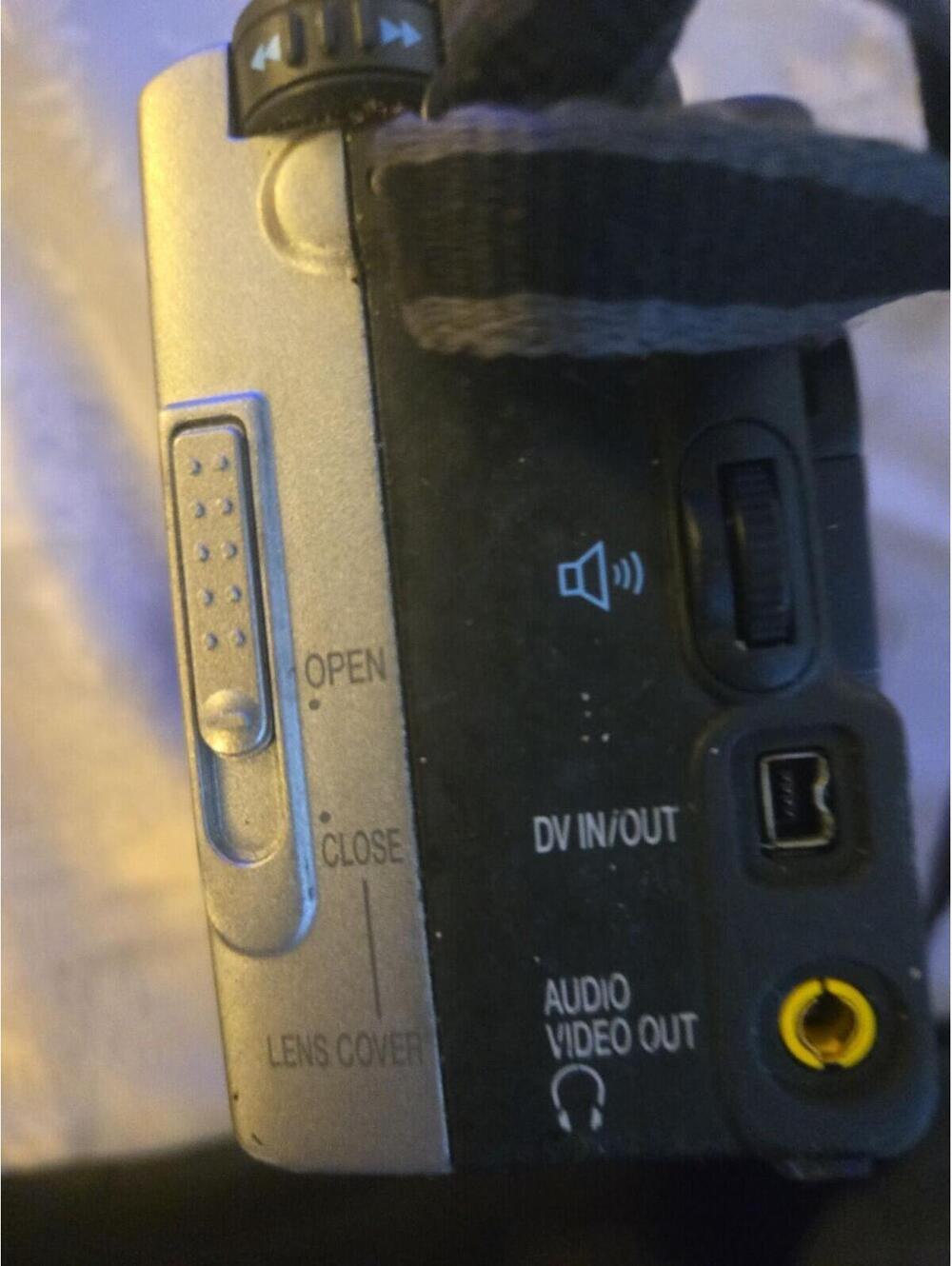 Vintage Canon ZR Mini DV Digital Video Camcorder December 1998 Untested - Picture 6 of 7